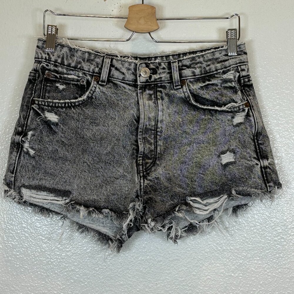 Zara Trafaluc Zara Acid‎ Wash Dark Wash Cut Off Distressed Shorts Size 6